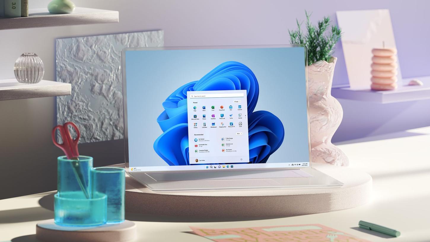 Egal ob auf Notebook oder Desktop-PC: So sieht das überarbeitete Startmenü von Windows 11 aus. Egal ob auf Notebook oder Desktop-PC: So sieht das überarbeitete Startmenü von Windows 11 aus.