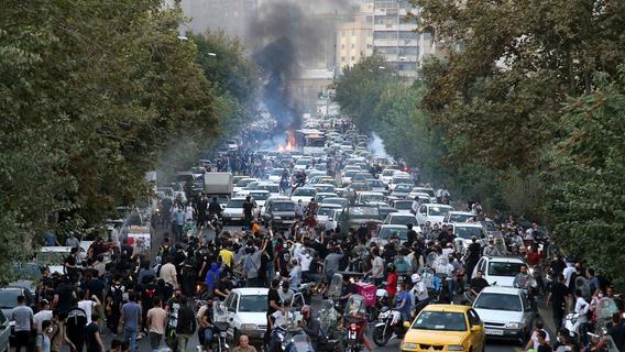 17 Menschen sterben bei schweren Unruhen im Iran