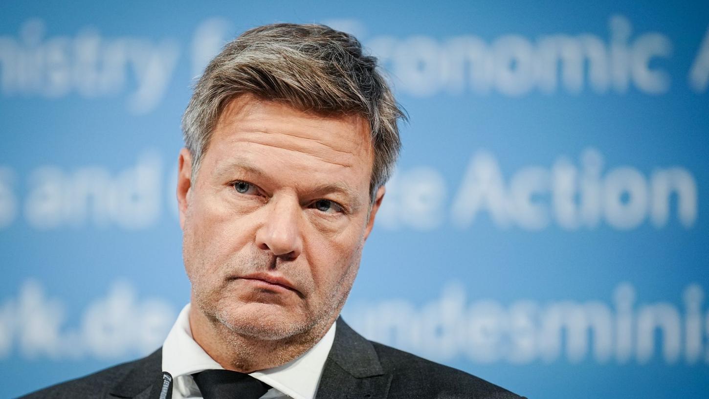 "Auslöser der Krise ist der Wegfall von großen Energiemengen, die eigentlich als sicher eingeplant waren": Bundeswirtschaftsminister Robert Habeck. "Auslöser der Krise ist der Wegfall von großen Energiemengen, die eigentlich als sicher eingeplant waren": Bundeswirtschaftsminister Robert Habeck.