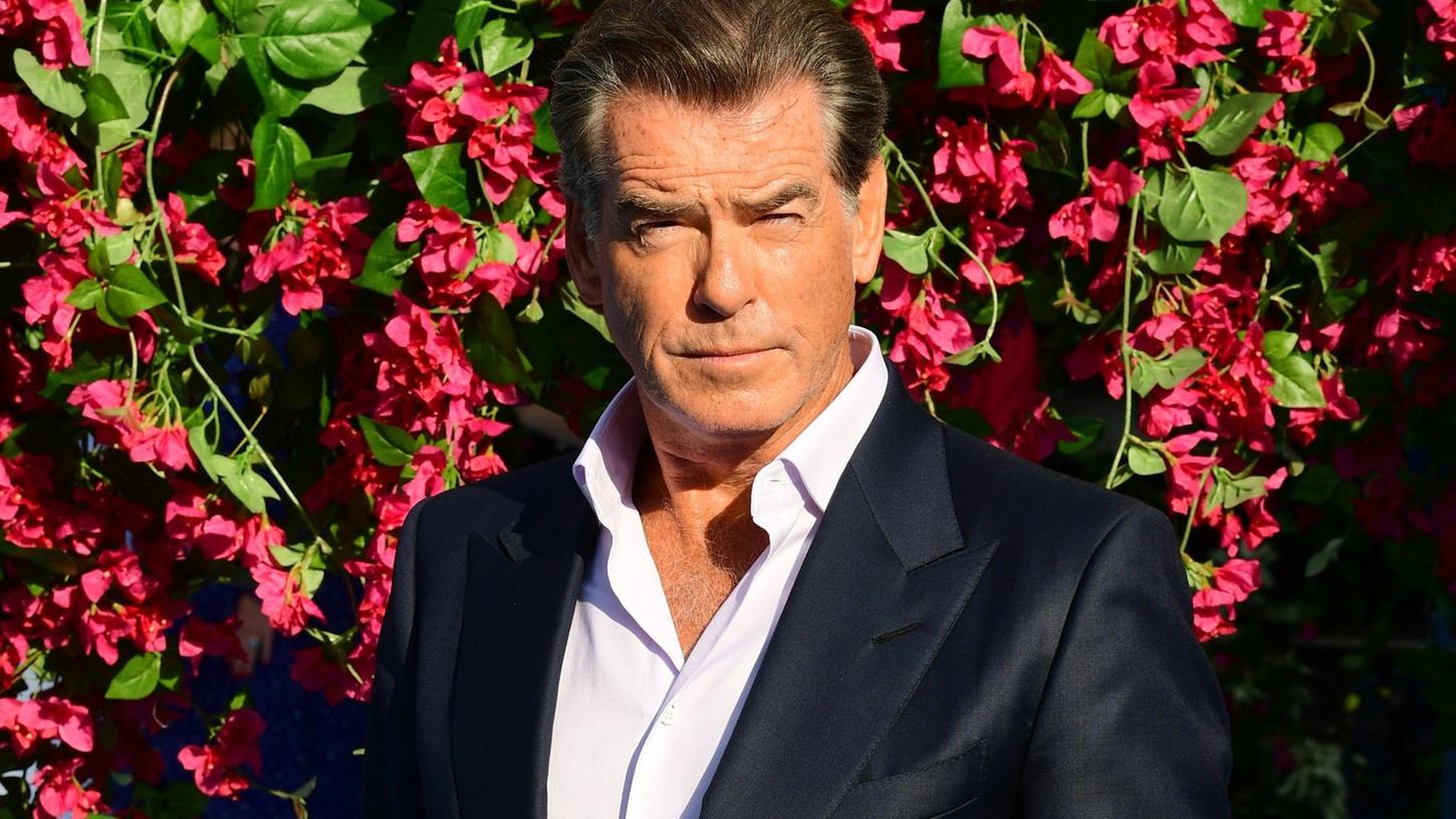 Wer wird der nächste James Bond? Ex-007-Darsteller Pierce Brosnan zeigt sich über diese Frage gleichgültig. Wer wird der nächste James Bond? Ex-007-Darsteller Pierce Brosnan zeigt sich über diese Frage gleichgültig.