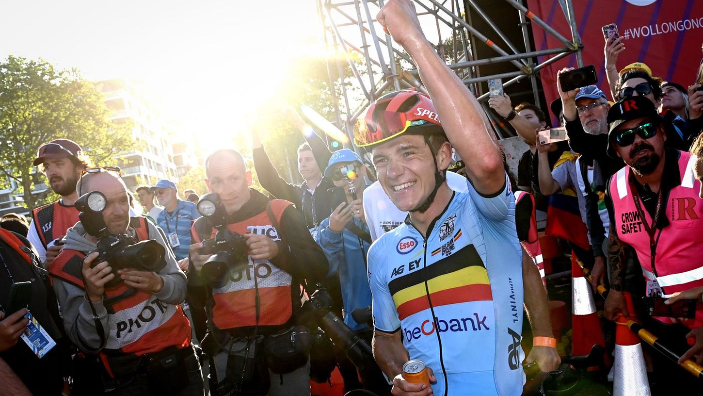 Belgiens Radstar Remco Evenepoel ist nun auch Weltmeister im Straßenrennen.