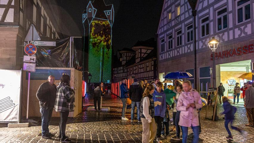 Die "hin&herzo"-Lichtinstallationen in der Hauptstraße gefielen fast allen Festival-Gästen.
