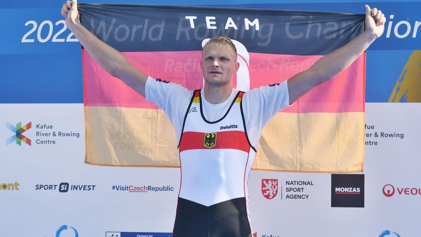 Oliver Zeidler ruderte in Tschechien im Einer zu Gold.