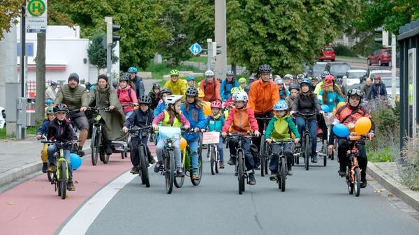 Zweite Bundesdeutsche Kinderfahrraddemo "Kidical Mass"