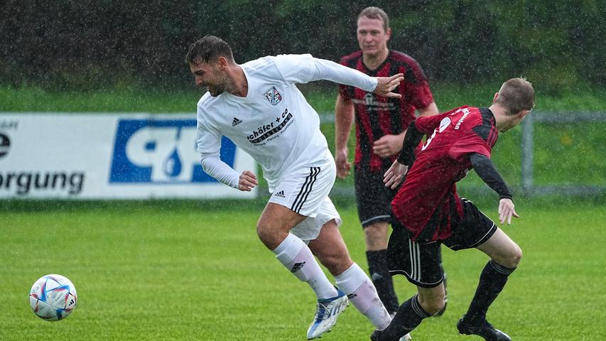 Verlieren war verboten: Der SV Rednitzhembach rutscht auf den letzten Platz ab Verlieren war verboten: Der SV Rednitzhembach rutscht auf den letzten Platz ab
