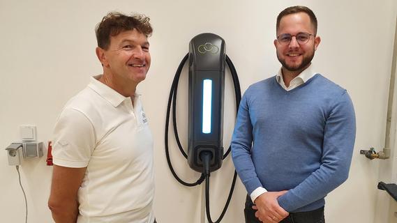 Nutzt intelligent Strom: Innovative Wallbox von Dezony kommt aus Gunzenhausen
