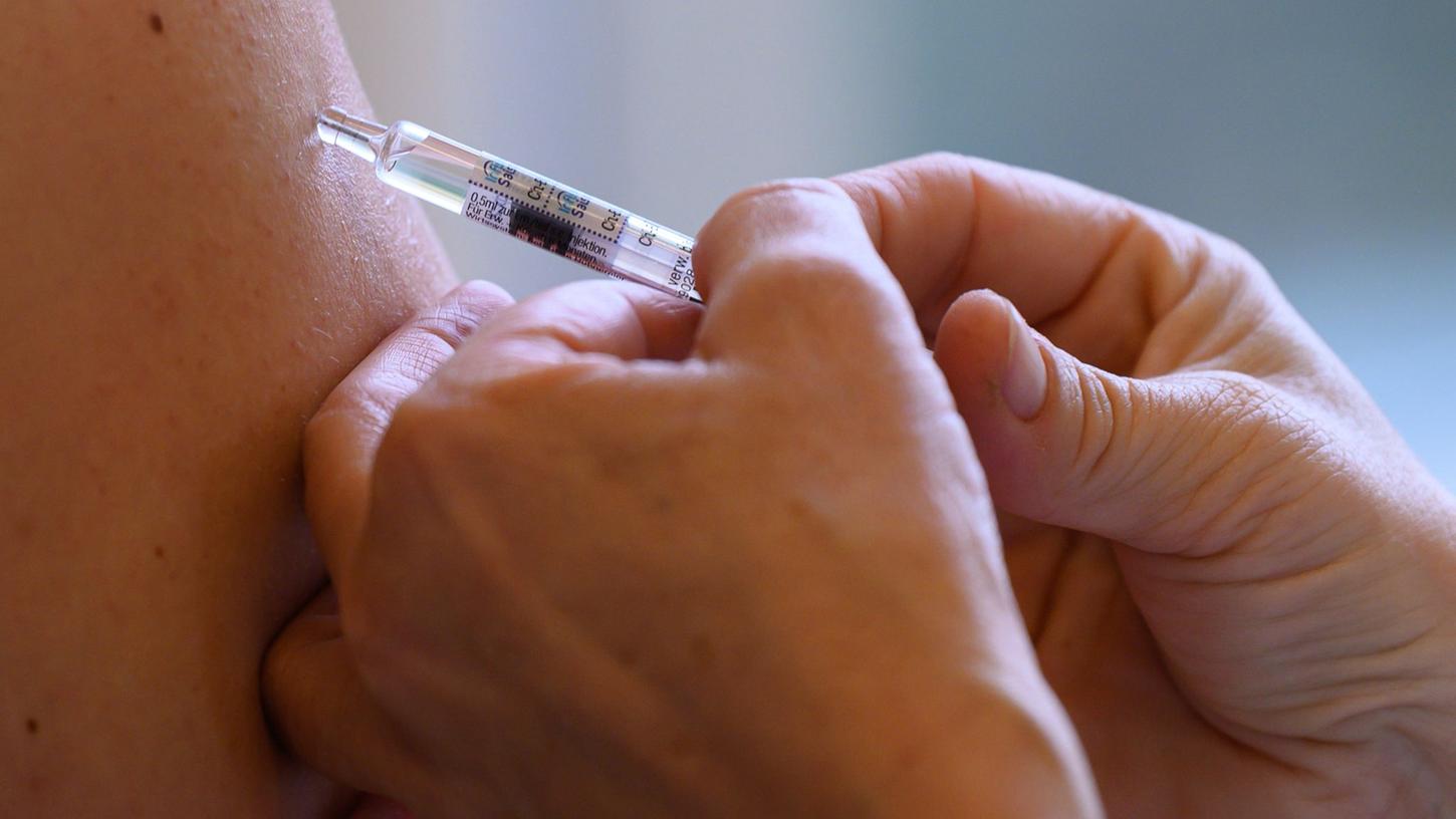 Eine Impfung gegen Grippe soll ab Oktober auch in den Apotheken möglich sein.