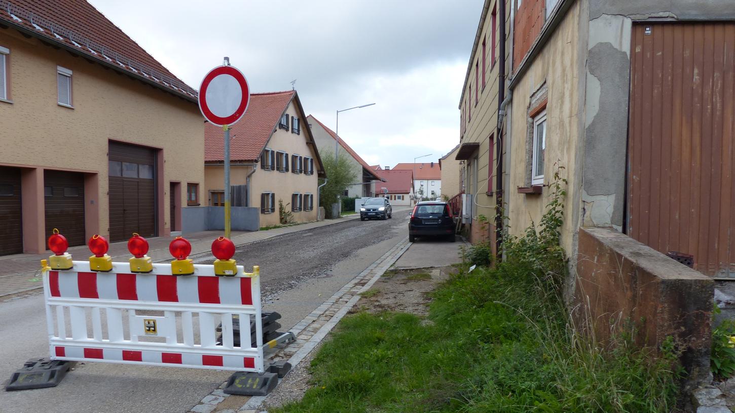 Kirchweih in Auernheim: Trotz Baustelle darf geparkt werden
