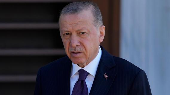 Erdogan gegen Kubicki: Kanalratten, Putschisten und Schlampen