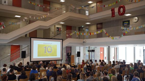 Picknick und Flashmob im Pausenhof: So feierte das Gymnasium Wendelstein Geburtstag