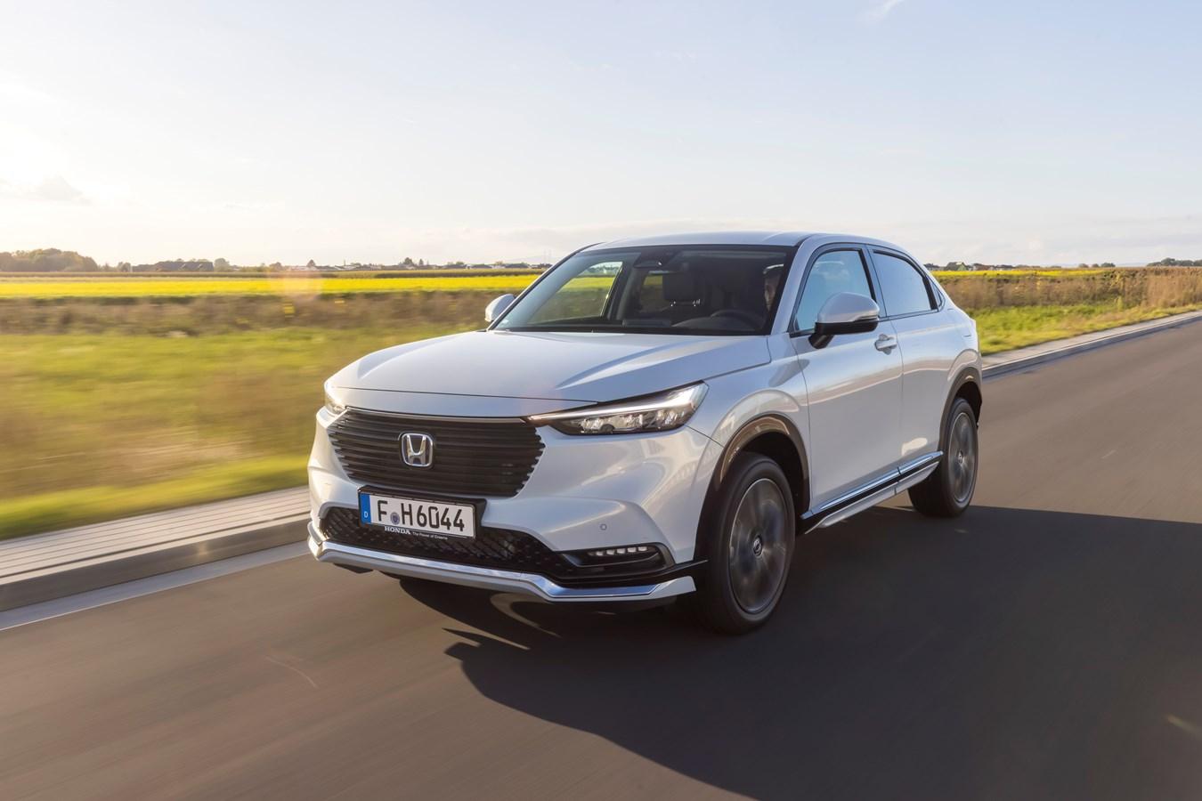 Erst im oberen Geschwindigkeitsbereich erfolgt wieder der Switch zurück in den Hybridmodus, der dann der effizientere ist.