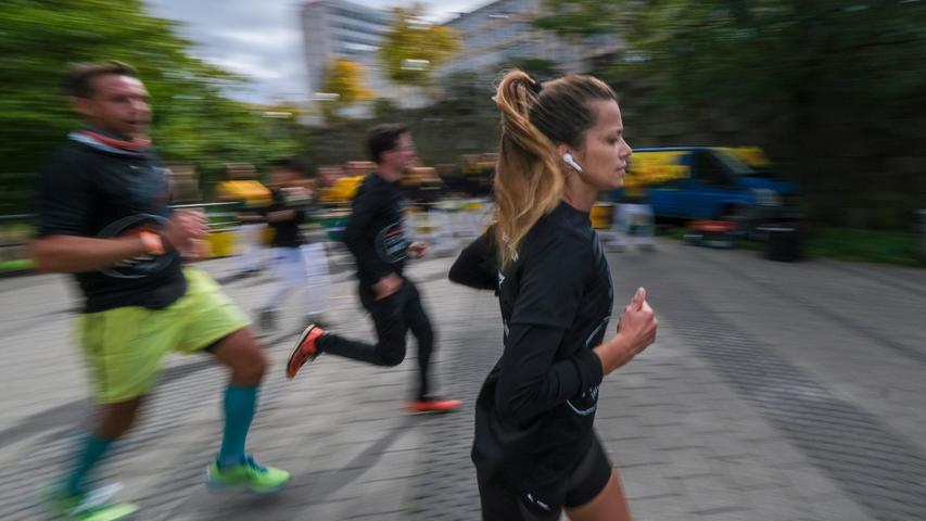 Der Halbmarathon führt die Läufer durch die Innenstadt.
