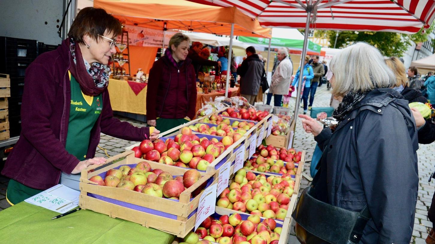 Einer der Klassiker. Obst aus regionalem Anbau gehört zu einem Regionalmarkt natürlich dazu. Aber es gab viel mehr darüber hinaus.  