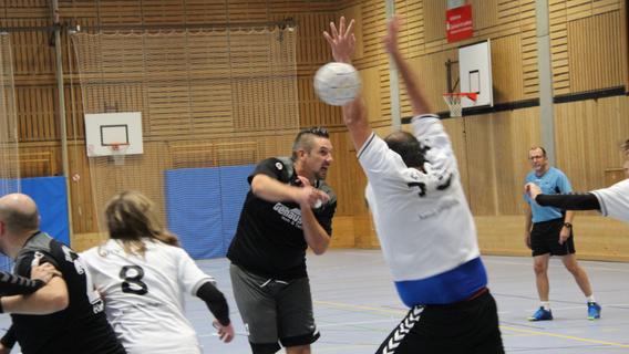 Last-Second-Löscher: Packendes 24:24 der Bad Windsheimer Handballer gegen MTV Stadeln II