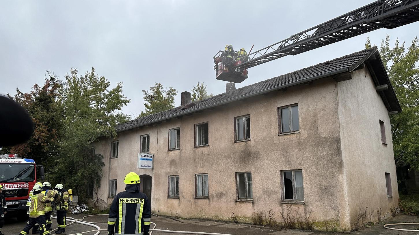 Kripo sucht Zeugen zum Gasthausbrand in Langenaltheim
