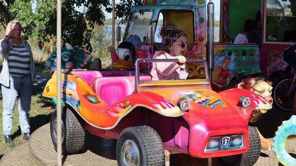 Auch ein Kinderkarussell hatte die Stadt Gunzenhausen für das Fischerfest "angeworben".