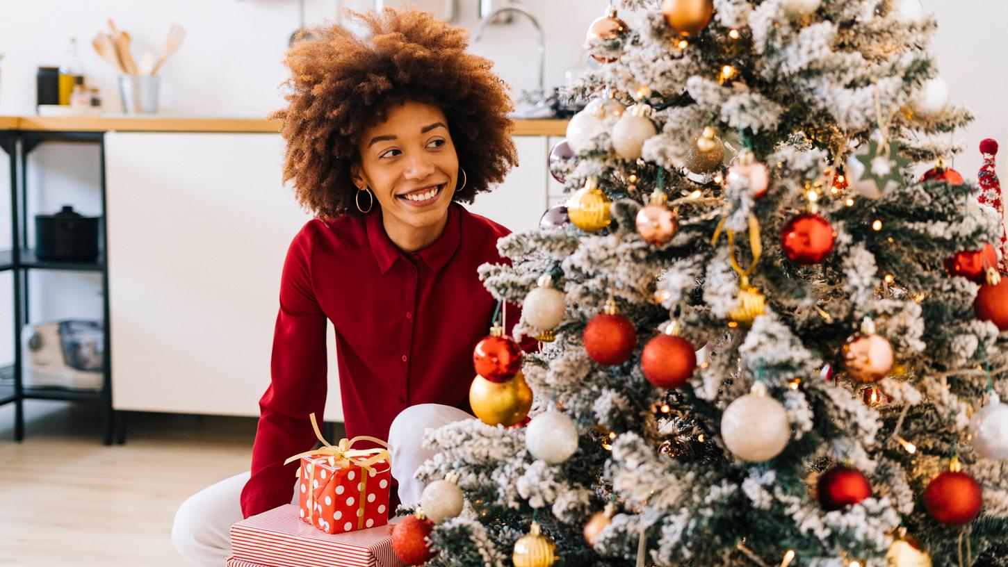 Jeden Winter stellt man sich die Frage: "Was kann man sich zu Weihnachten wünschen?". In unserem Beitrag finden Sie 100 Ideen für Ihre Weihnachtsgeschenke 2023.