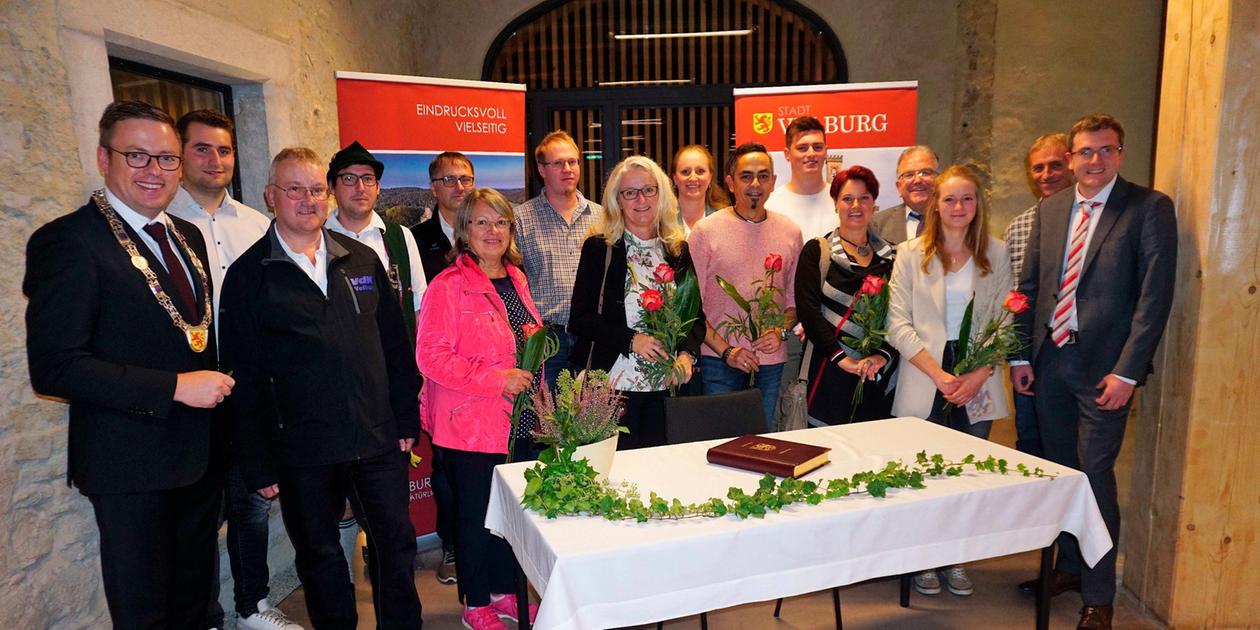 Flüchtlingshilfe Velburg würdigt rührige Bürger