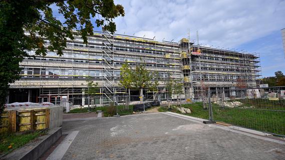 Staatliche Berufsschule Erlangen: Fortschritte bei ambitioniertem Bauprojekt