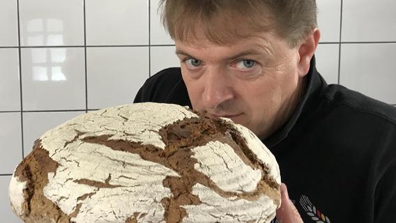 Brotsommelier und Holzofenbäcker: So arbeitet Klaus Deinzer in St. Helena bei Schnaittach