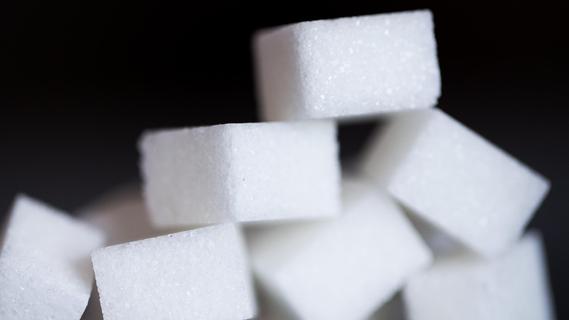 "Süß, aber gefährlich": Weshalb in vielen Produkten zu viel Zucker steckt
