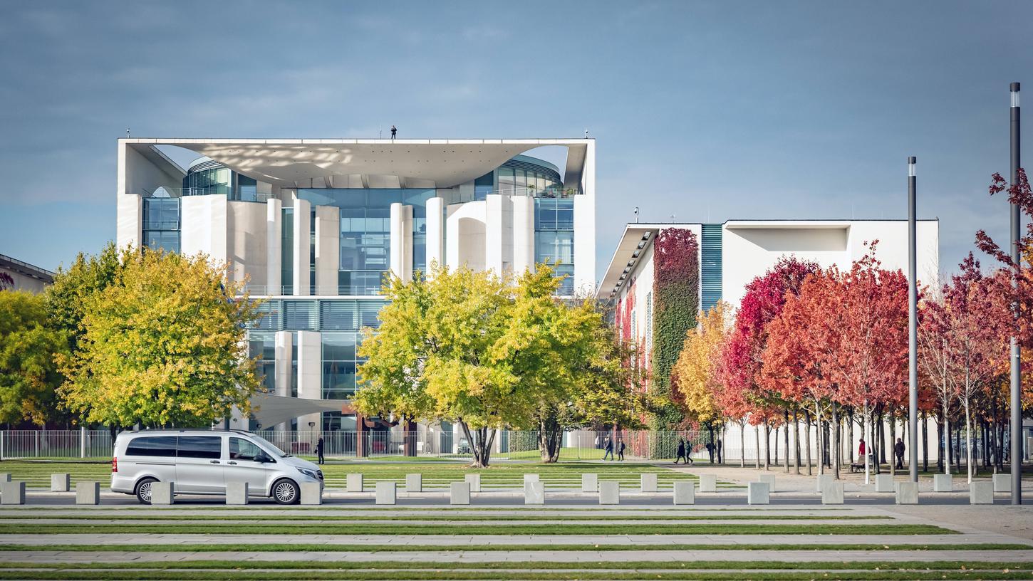 Trotz der Energiekrise sollen Millionen von Euros für den Neubau des Kanzleramtes ausgegeben werden. Trotz der Energiekrise sollen Millionen von Euros für den Neubau des Kanzleramtes ausgegeben werden.