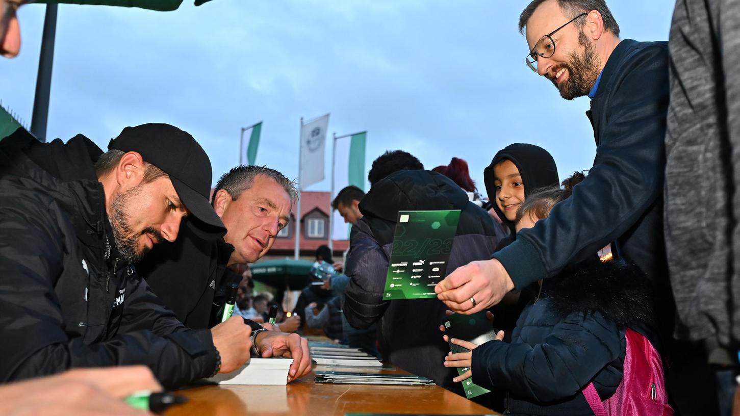 Verantwortlich in Heidenheim: Stefan Kleineheismann und Rainer Widmayer (von links) werden am Sonntag an der Seitenlinie stehen.