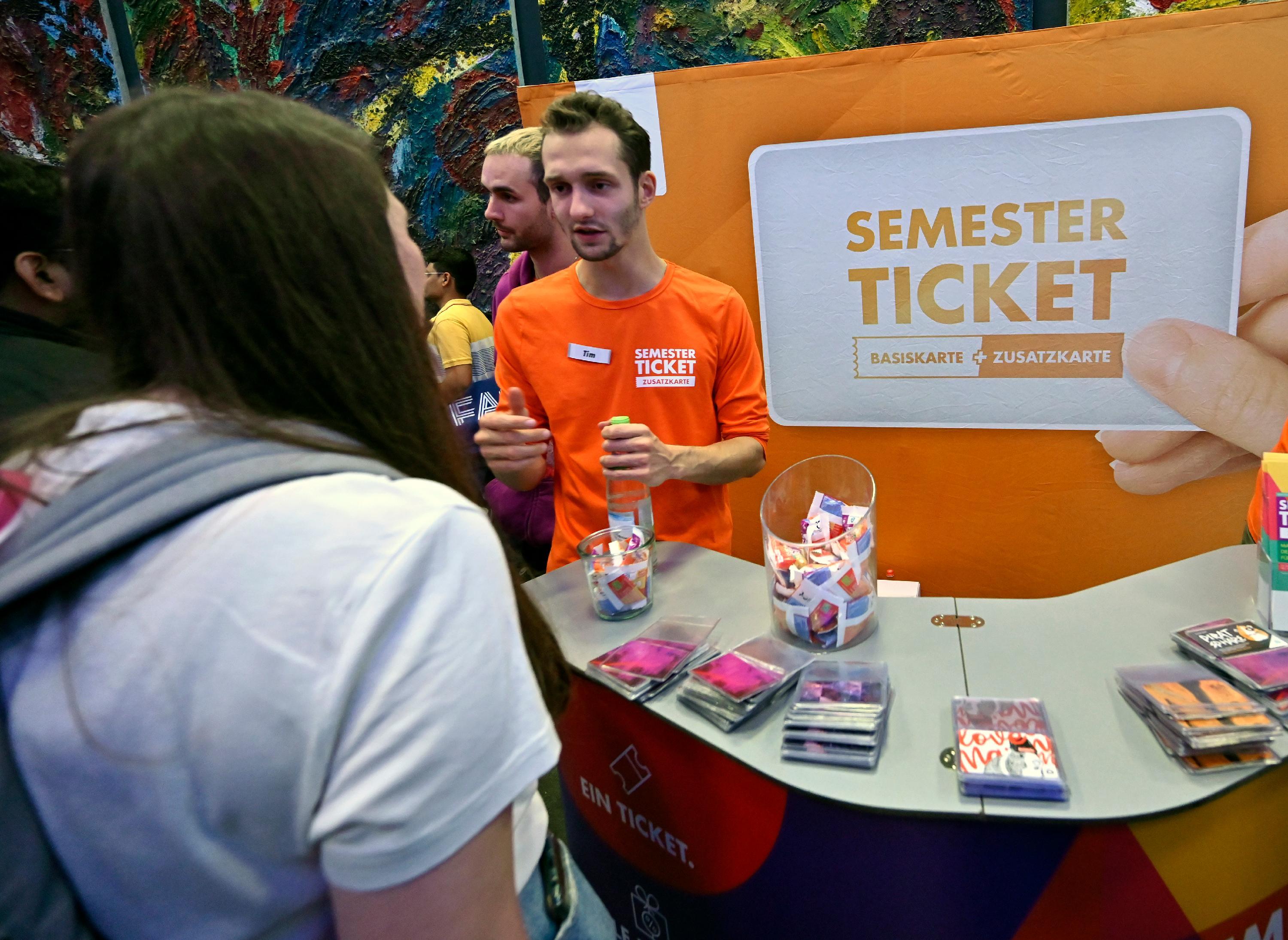 Es gab viele, viele Infos - hier zum Semesterticket.