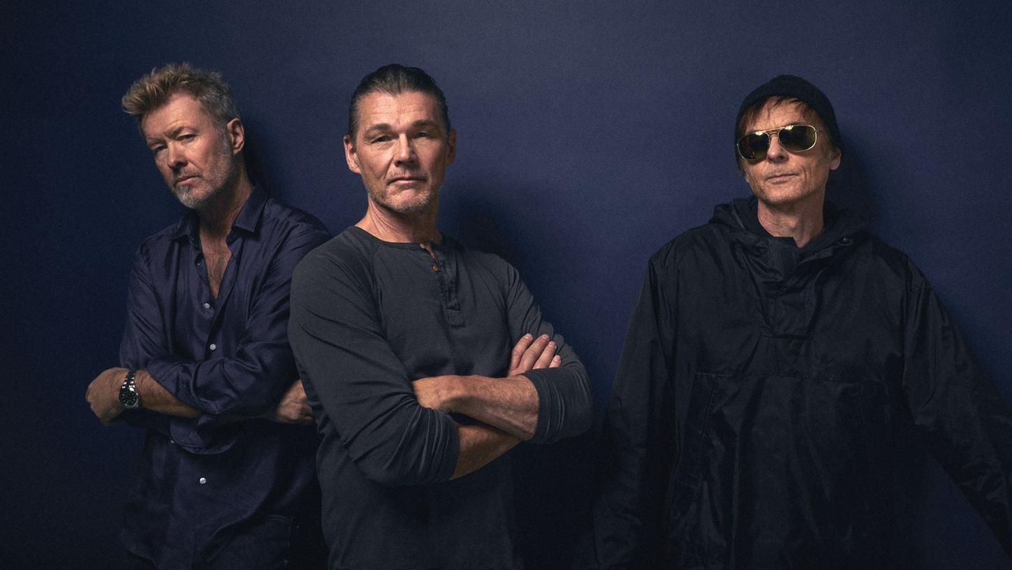 Die norwegische Band a-ha mit Magne Furuholmen (l-r), Morten Harket und Pal Waaktaar-Savoy (undatierte Aufnahme). Die norwegische Band a-ha mit Magne Furuholmen (l-r), Morten Harket und Pal Waaktaar-Savoy (undatierte Aufnahme).