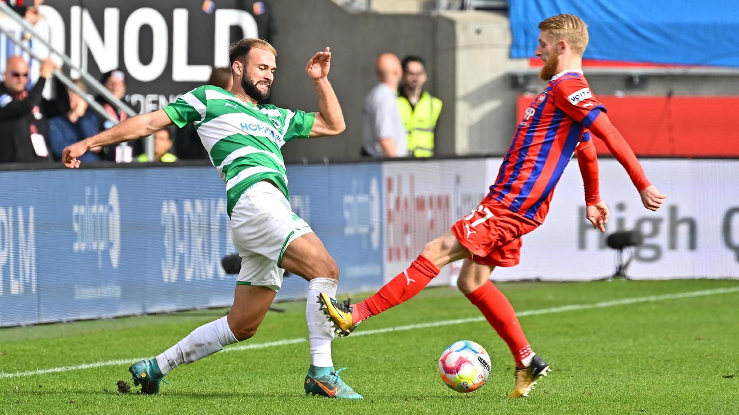 Im Oktober verlor das Kleeblatt um Simon Asta 1:3 in Heidenheim. Im Oktober verlor das Kleeblatt um Simon Asta 1:3 in Heidenheim.