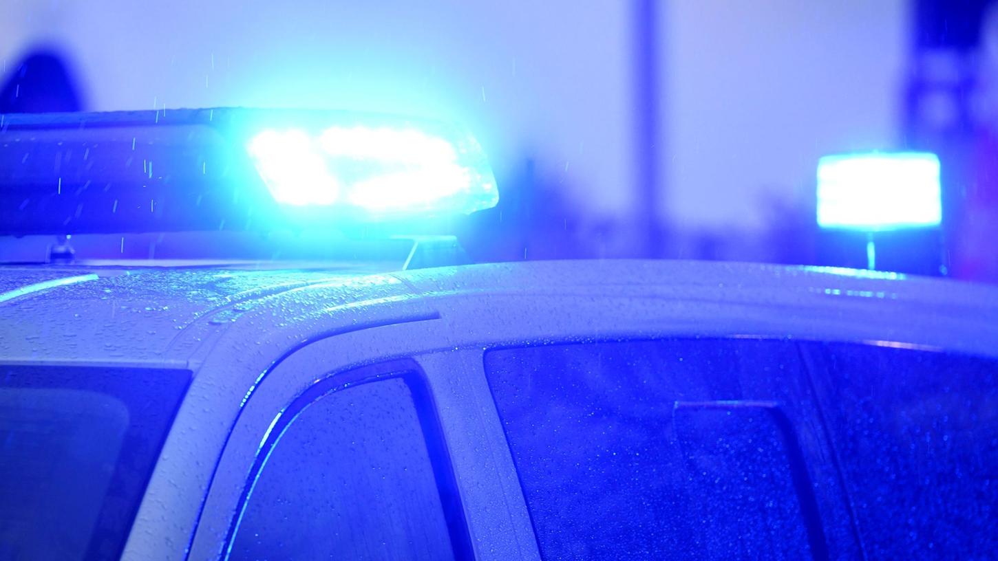 Ein Rettungshubschrauber brachte den erheblich verletzten 34-Jährigen ins Uniklinikum Würzburg.