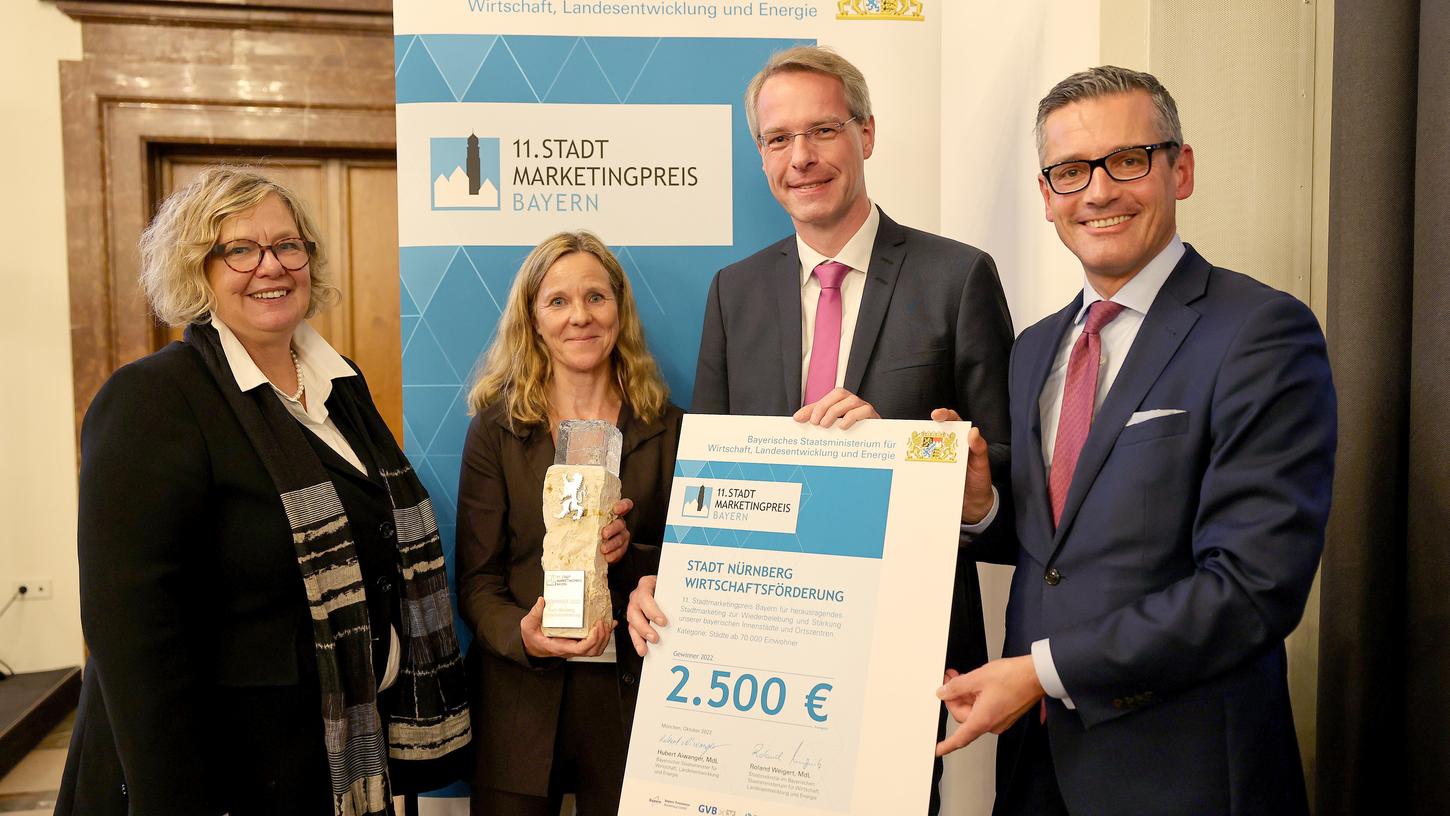 Die Nürnberger Initiative City Werkstatt gewinnt den 11. Stadtmarketingpreis. Die Nürnberger Initiative City Werkstatt gewinnt den 11. Stadtmarketingpreis.