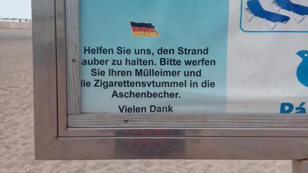 "Das haben wir am Strand von Jandia auf Fuerteventura gesehen. Wie groß der Aschenbecher oder der Mülleimer war, ist nicht bekannt", so Familie Brock aus Ipsheim.