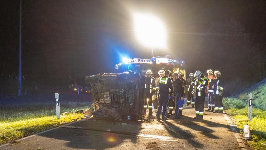 Am Dienstagabend kam es auf der Landesstraße BA23 zwischen Oberweiler und Unterweiler im Landkreis Bamberg zu einem schweren Unfall.