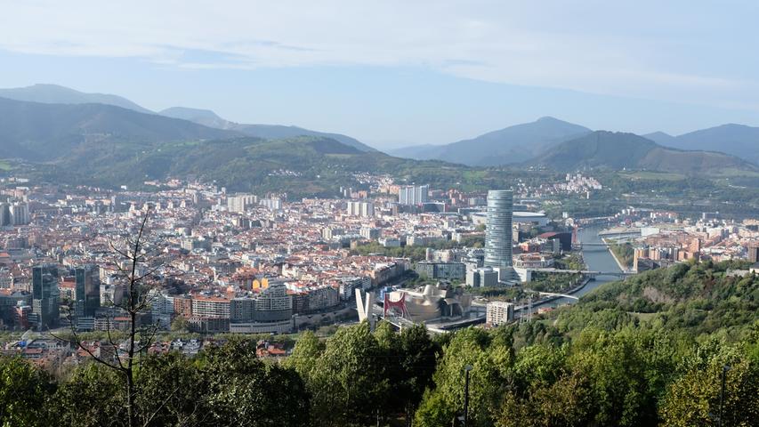 Vom Aussichtspunkt Artxanda hat man einen wunderschönen Blick auf Bilbao, das Guggenheim Museum und den Fluss Nervión. Die spannende Reisereportage zu dieser Bildergalerie lesen Sie unter www.nn.de/leben/reisen
