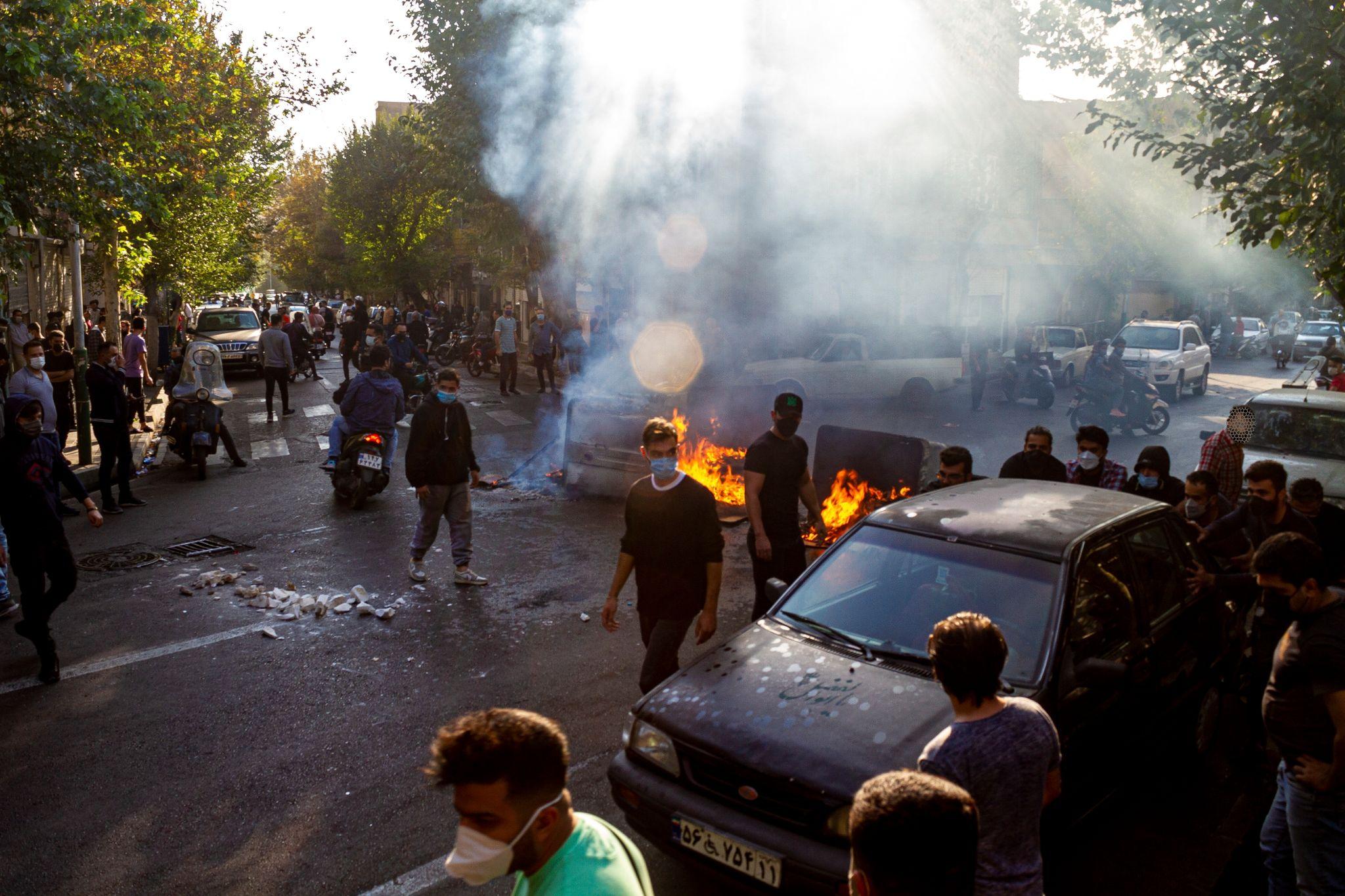 Bericht: Irans Polizei Setzt Drohnen Bei Protesten Ein