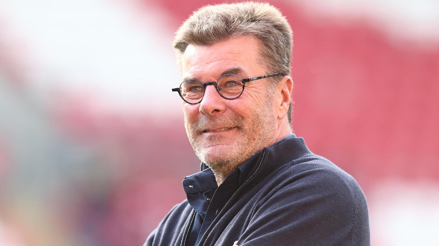 So muss Fußball: Dieter Hecking (vor dem 0:0 In Kaiserslautern). So muss Fußball: Dieter Hecking (vor dem 0:0 In Kaiserslautern).