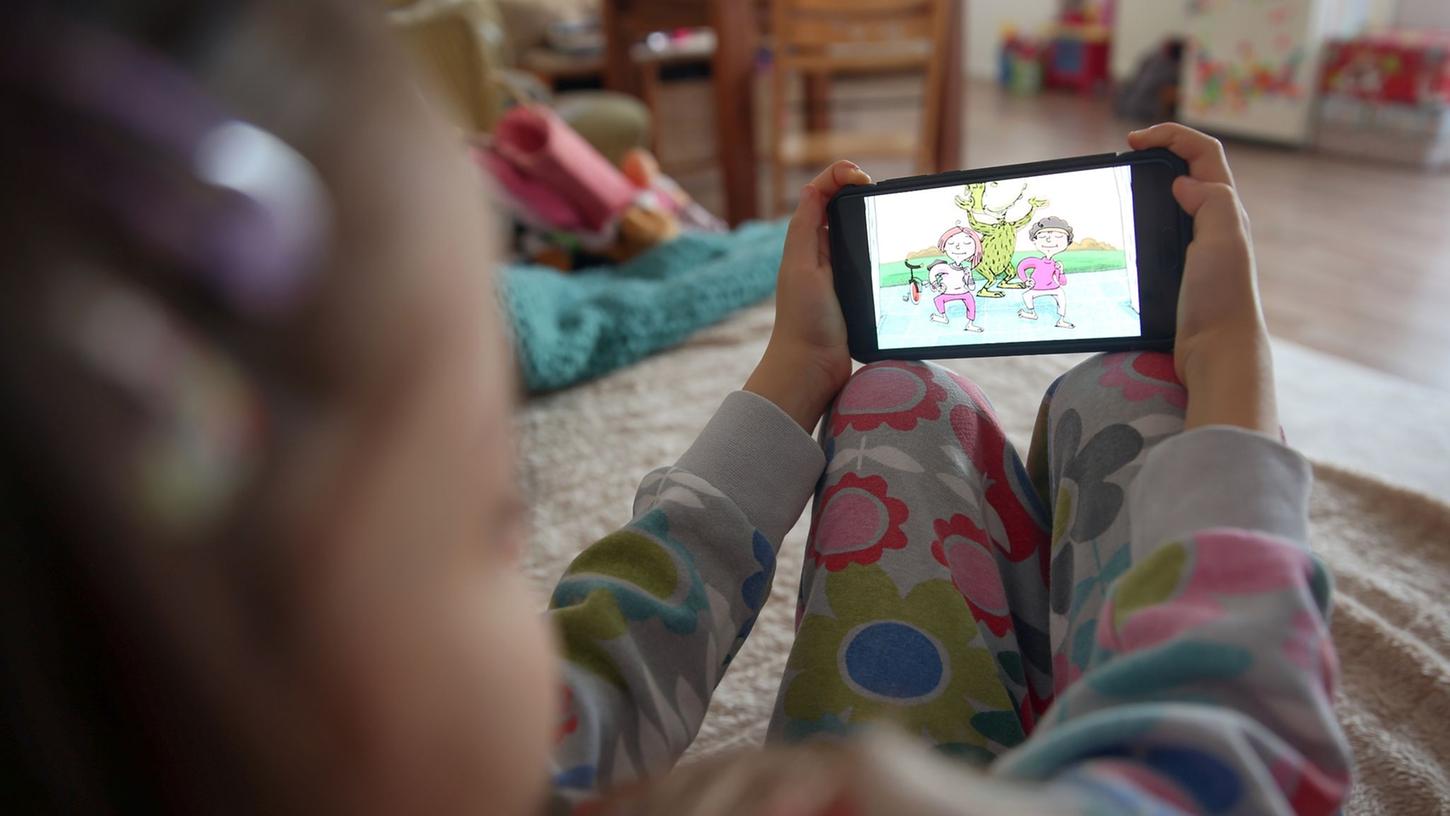 Sicher nur für Kinderaugen: Google hat seine Family-Link-App neu aufgelegt. Diese gibt Eltern Kontrollmöglichkeiten über die Nutzung der Android-Geräte der Kinder.