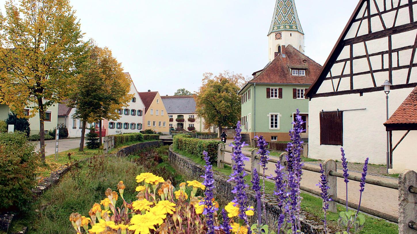 Meinheim aus dem Landkreis Weißenburg-Gunzenhausen will nun 2023 Golddorf auf Bundesebene werden. 