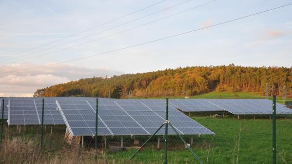 Hitzige Diskussion um Freiflächen-Photovoltaikanlagen in Pegnitz