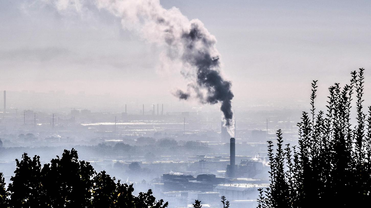 Bundeswirtschafts- und Klimaschutzminister Robert Habeck (Grüne) räumte ein: "Ja, wir haben in enorm kurzer Zeit enorm viel aufzuholen." Bundeswirtschafts- und Klimaschutzminister Robert Habeck (Grüne) räumte ein: "Ja, wir haben in enorm kurzer Zeit enorm viel aufzuholen."