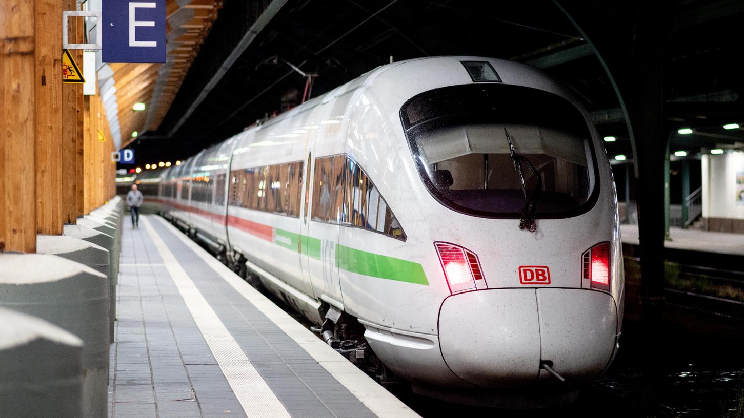 Mit dem Super Sparpreis sind Reisen mit dem ICE bereits ab 17,90 Euro möglich. Mit dem Super Sparpreis sind Reisen mit dem ICE bereits ab 17,90 Euro möglich.