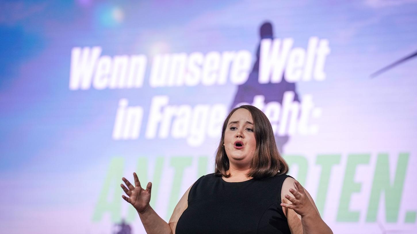 Ricarda Lang kritisiert die Protestformen der "Letzten Generation" als kontraproduktiv. Ricarda Lang kritisiert die Protestformen der "Letzten Generation" als kontraproduktiv.