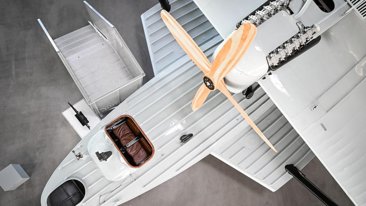 Ein Nachbau des Dornier-Flugboots "Wal" steht im Dornier Museum. Ein Nachbau des Dornier-Flugboots "Wal" steht im Dornier Museum.