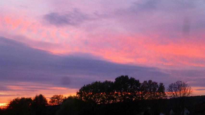 Schöne Pastellfarben, gesehen beim Sonnenuntergang am Walberla. Mehr Leserfotos und Leserbriefe finden Sie hier.