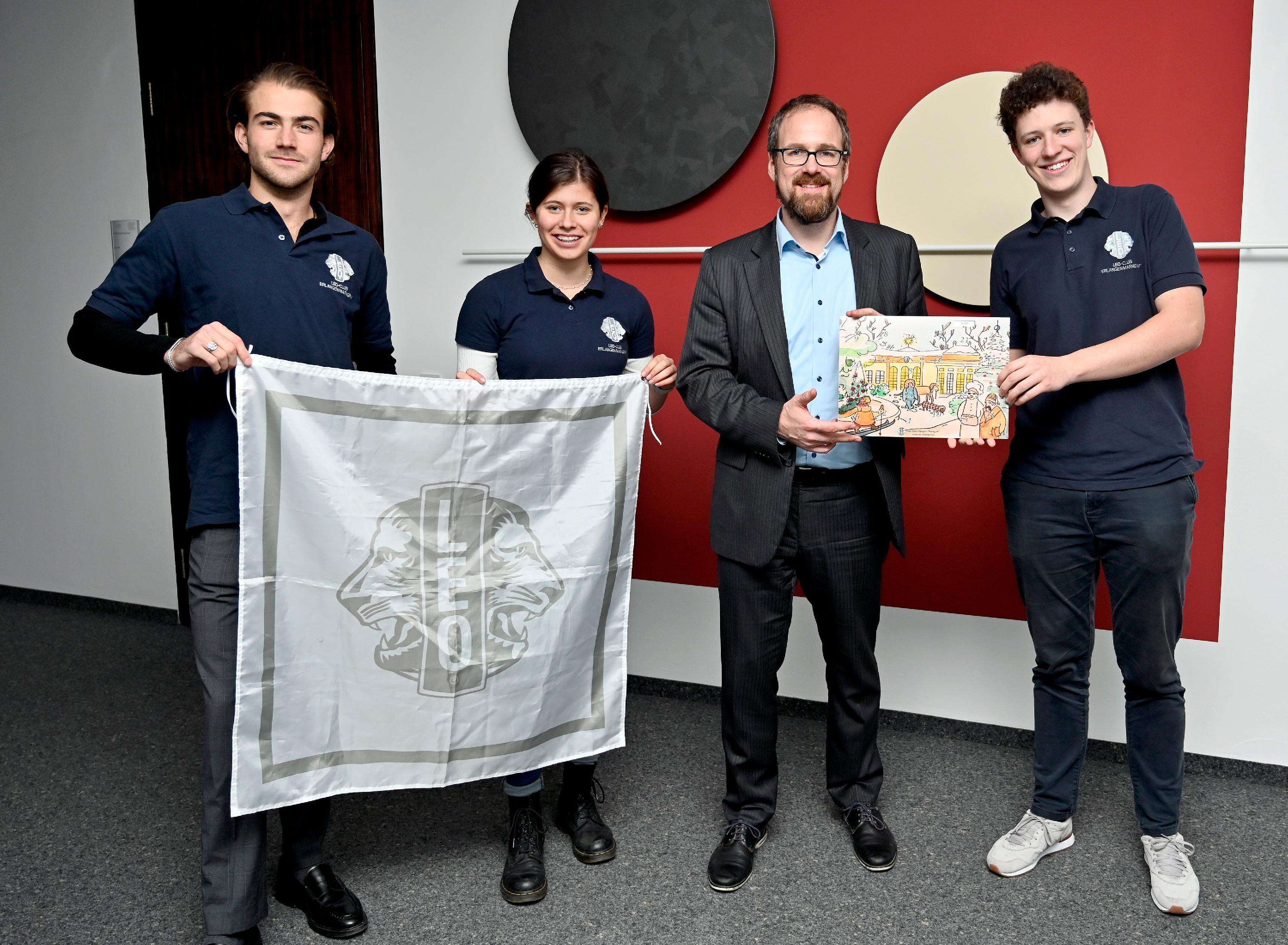 Leo-Adventskalender: Jugendorganisation lädt in Erlangen zum 