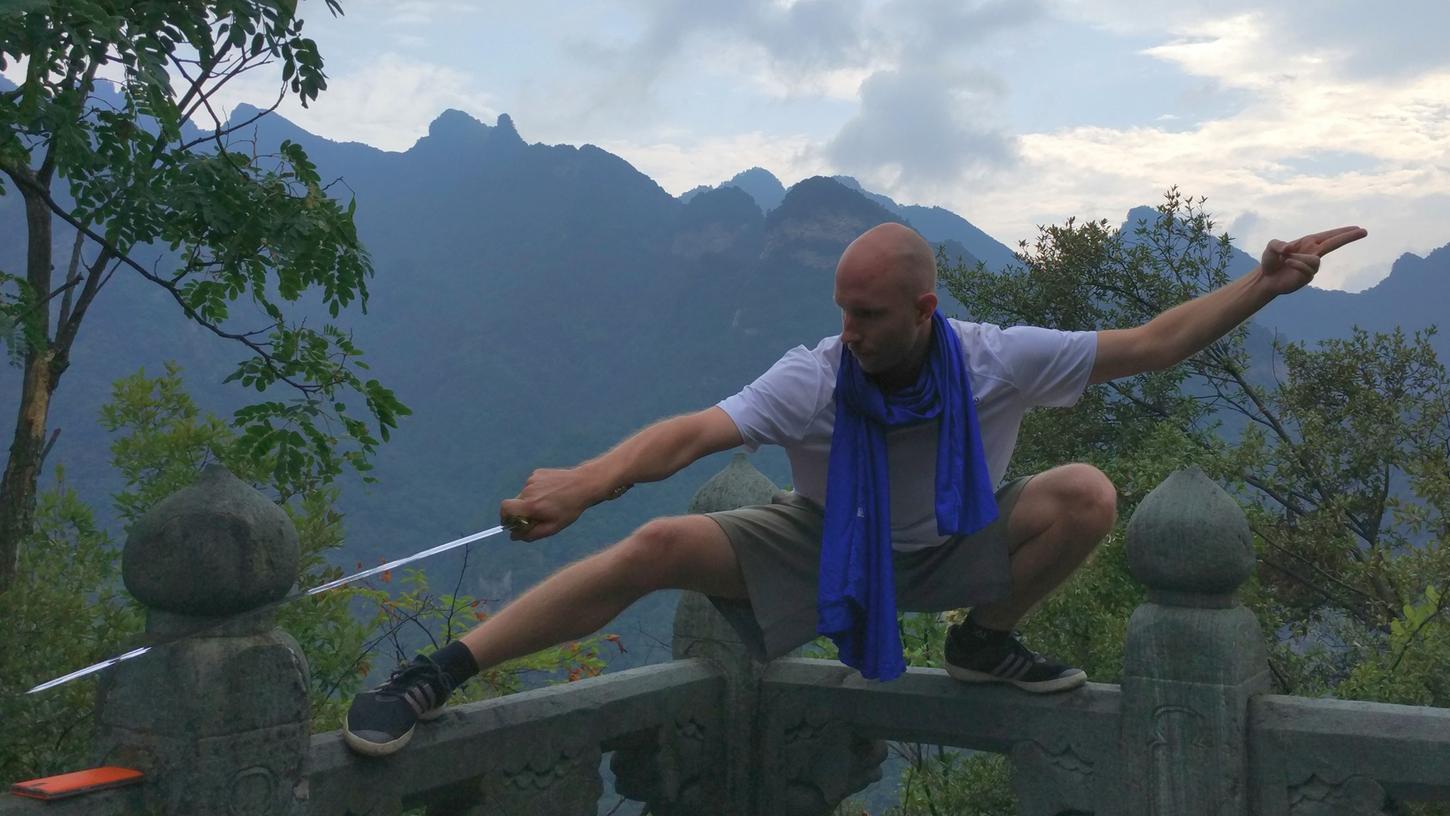 Tobias Plötz in action: Der 41-Jährige war jahrelang in China, um Kung Fu zu lernen und zu lehren.