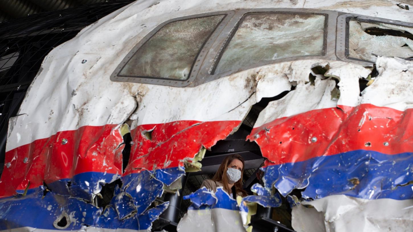 Anwälte und Kläger fordern Gerechtigkeit für die 298 Opfer der abgeschossenen MH17.
