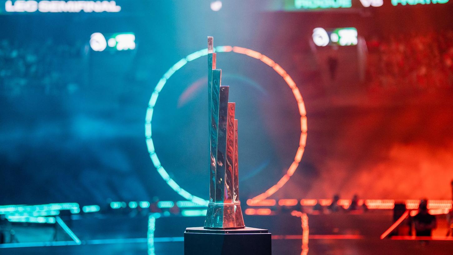 Die LEC wird zur "League of Legends EMEA Championship" und ändert ihr Format. Die LEC wird zur "League of Legends EMEA Championship" und ändert ihr Format.