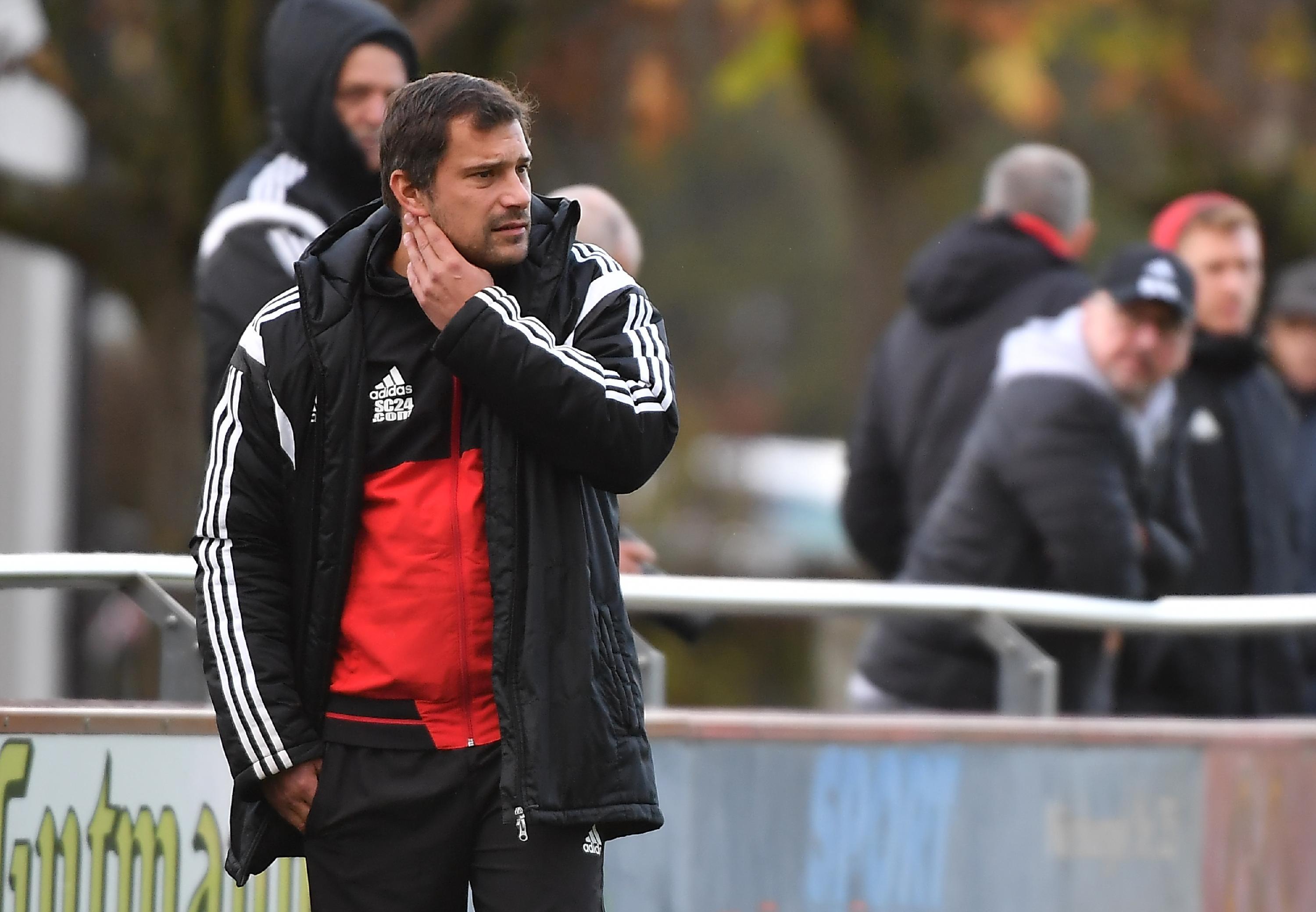 Daniel Wastl wirft in Woffenbach das Handtuch nn.de